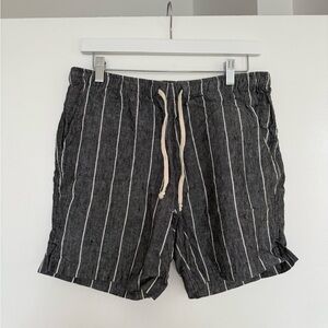 Alex Crane Linen Shorts. Size: M